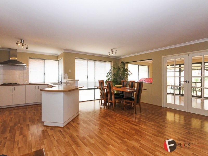 36 Tullow Gardens, Darch WA 6065