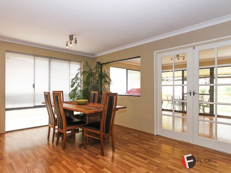 36 Tullow Gardens, Darch WA 6065