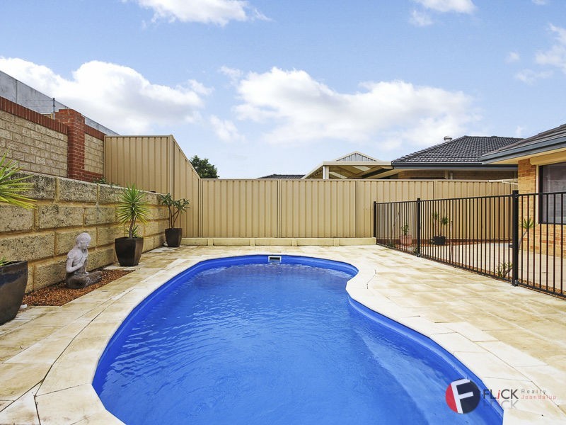 36 Tullow Gardens, Darch WA 6065