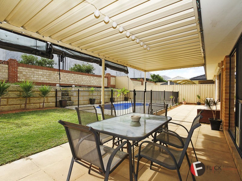 36 Tullow Gardens, Darch WA 6065