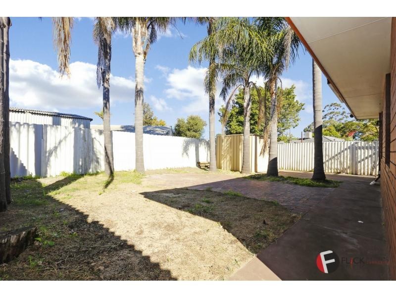 52A Templeton Crescent, Girrawheen WA 6064