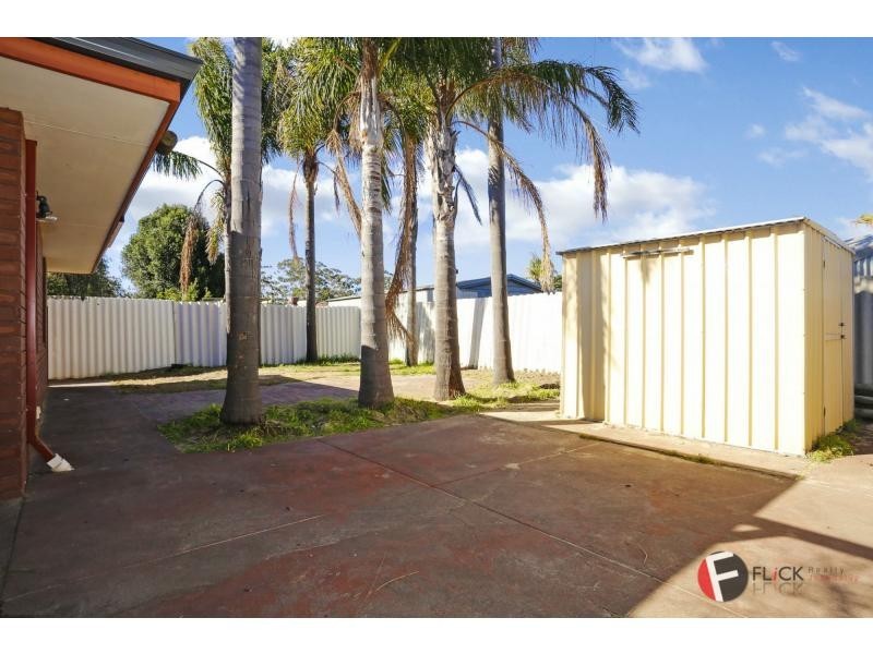 52A Templeton Crescent, Girrawheen WA 6064