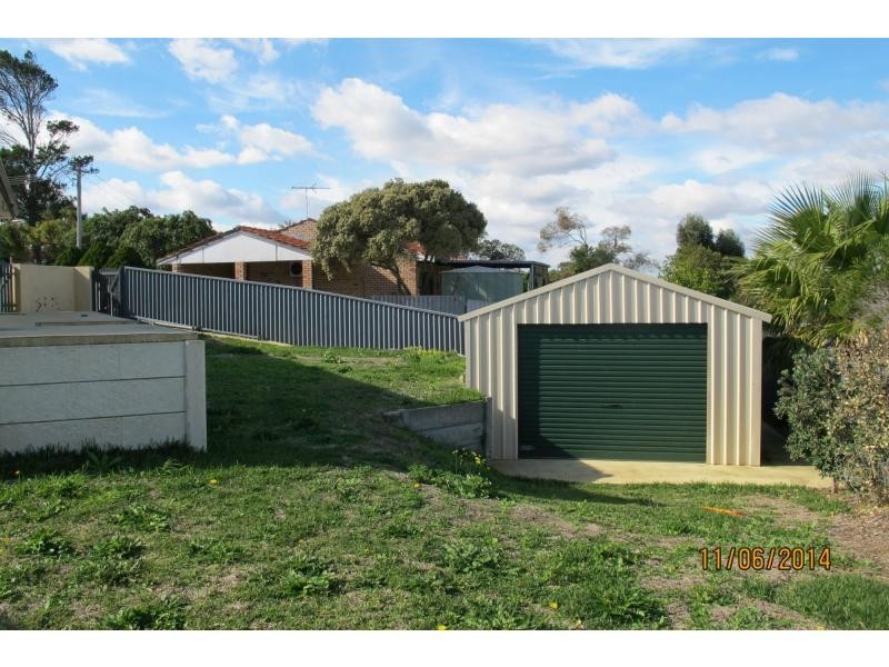 5 Oyster Court, Craigie WA 6025