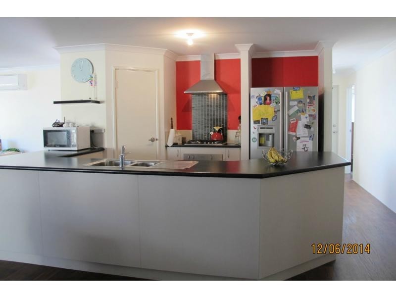 17 Biara Road, Yanchep WA 6035