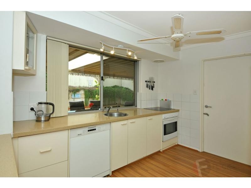 571 Beach Road, Warwick WA 6024