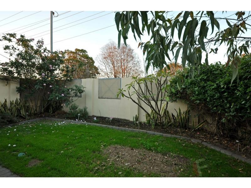 1/65 Hamilton Street, Stirling WA 6021