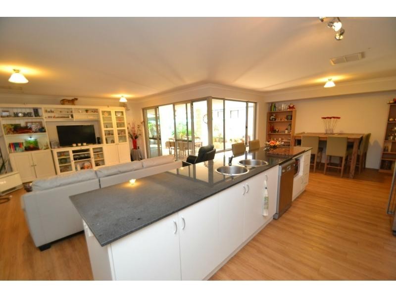 134 Acton Avenue, Rivervale WA 6103