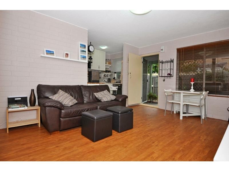 10/15 Flynn Street, Churchlands WA 6018