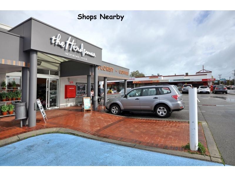 10/15 Flynn Street, Churchlands WA 6018