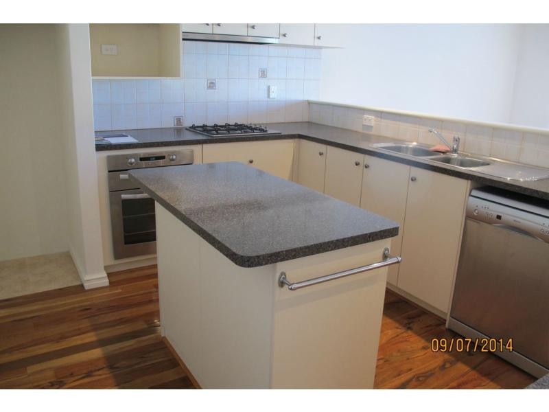 160 Golf Links Drive, Carramar WA 6031