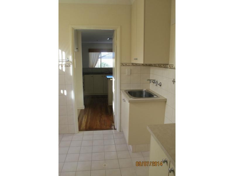 160 Golf Links Drive, Carramar WA 6031