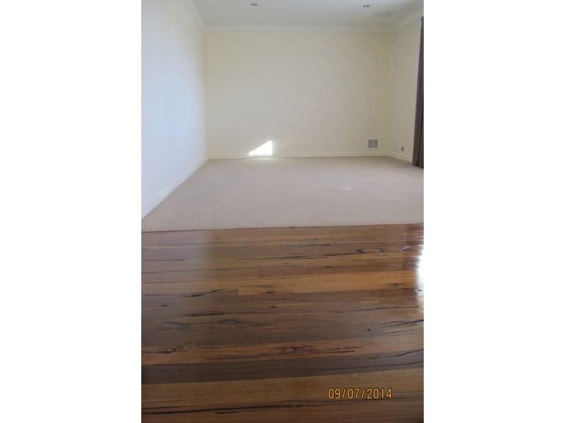 160 Golf Links Drive, Carramar WA 6031