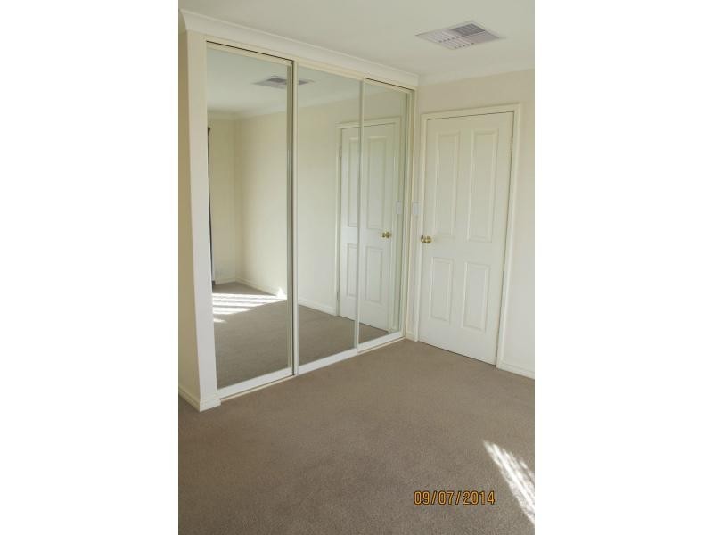 160 Golf Links Drive, Carramar WA 6031