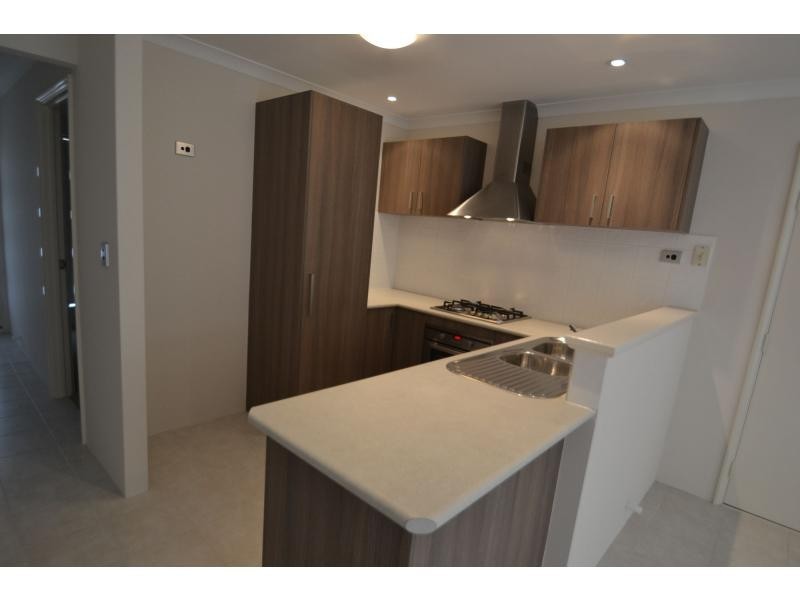 6/15 Crosthwait Circle, Tapping WA 6065