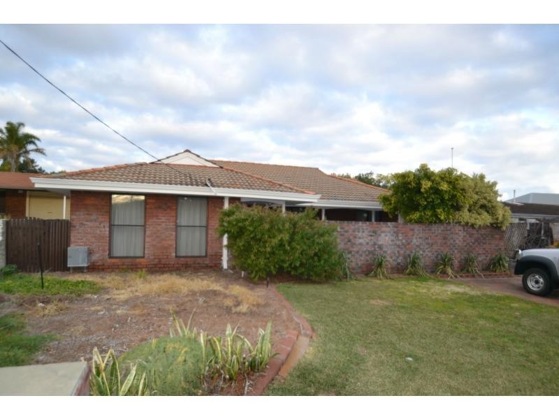 16 Laurel Street, Mullaloo WA 6027