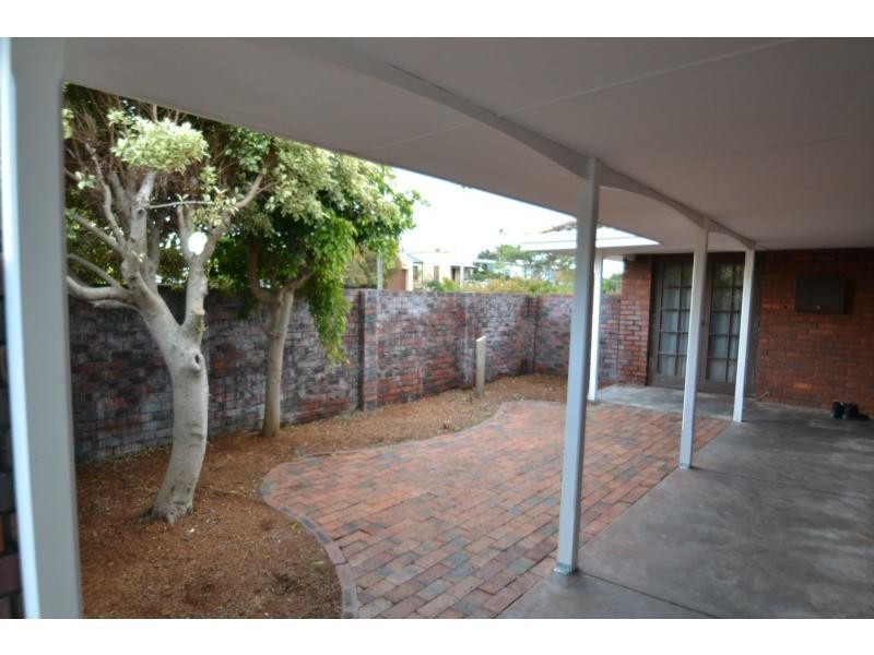 16 Laurel Street, Mullaloo WA 6027