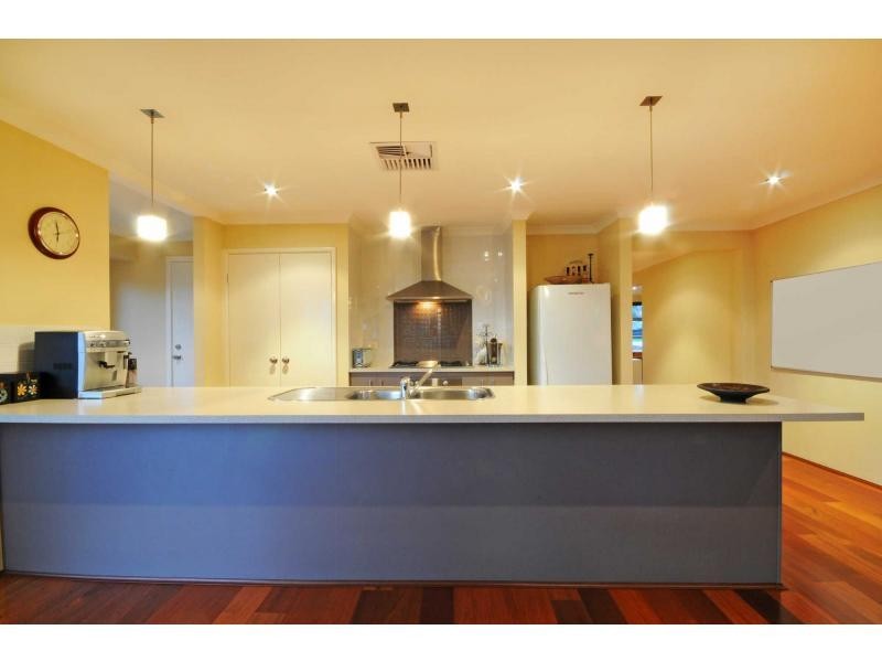 32 Beelara Way, Wanneroo WA 6065