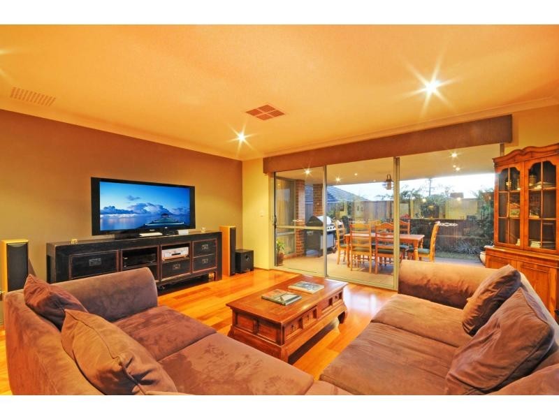 32 Beelara Way, Wanneroo WA 6065