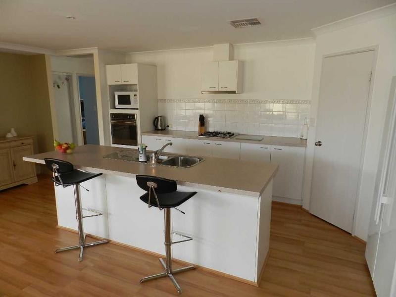 15 Vinciullo Way, Sinagra WA 6065