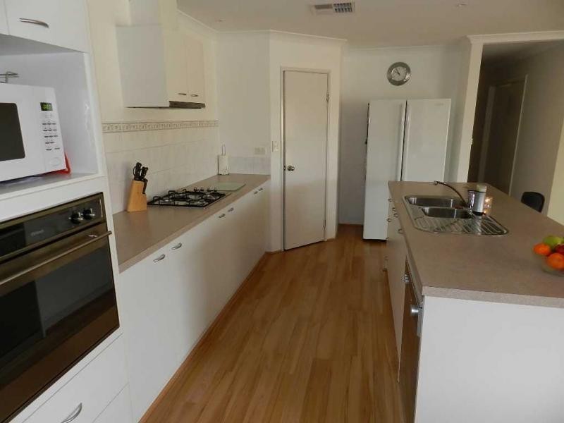 15 Vinciullo Way, Sinagra WA 6065