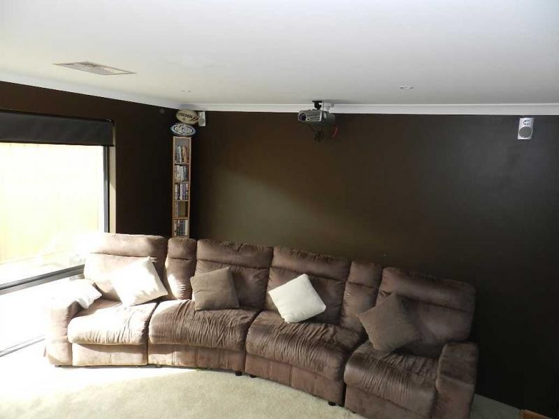 15 Vinciullo Way, Sinagra WA 6065