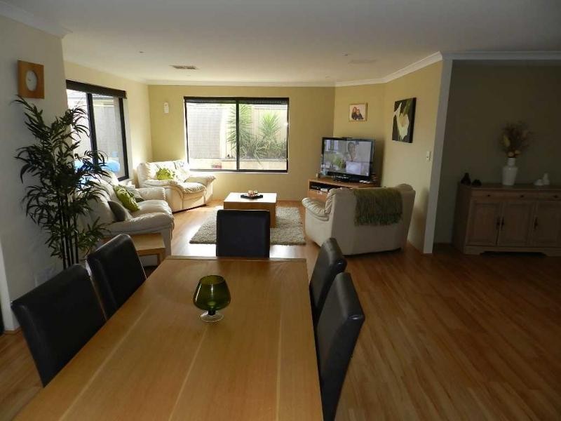 15 Vinciullo Way, Sinagra WA 6065