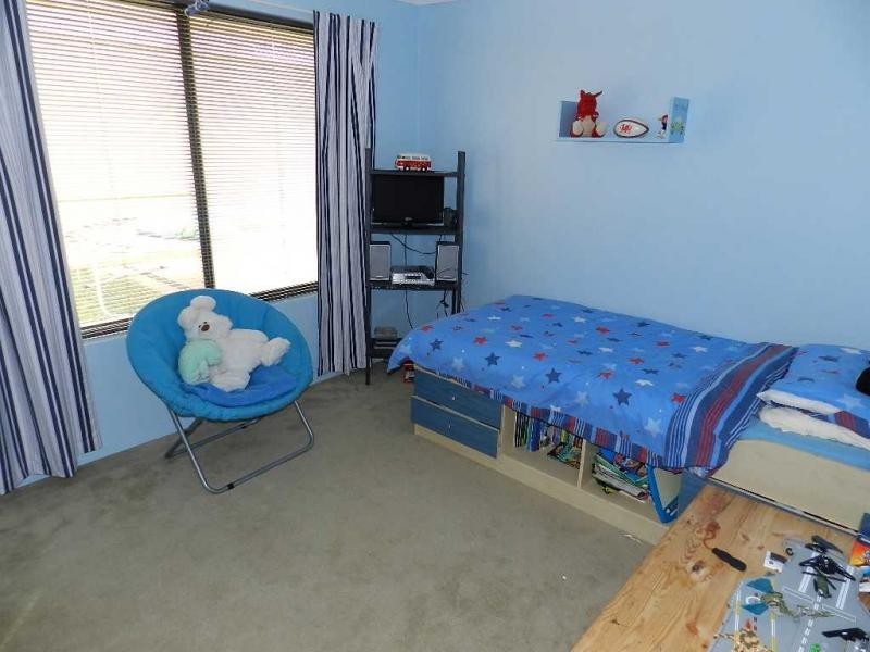 15 Vinciullo Way, Sinagra WA 6065