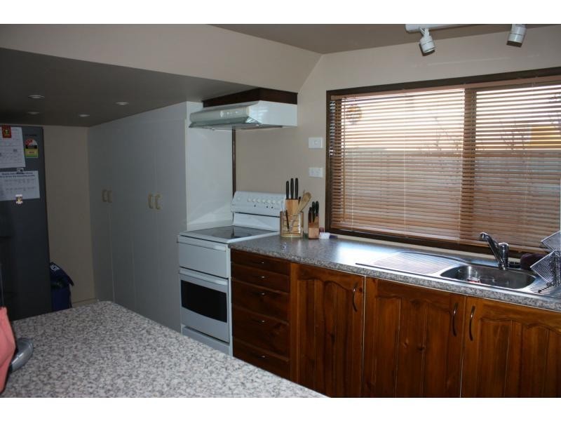 1 Hakea Way, Myall Grove Caravan Park, Roxby Downs SA 5725