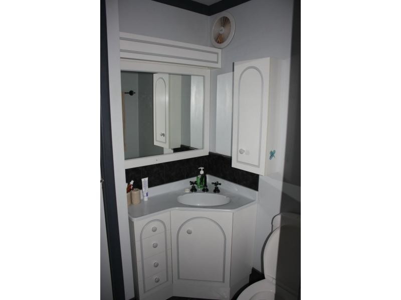 1 Hakea Way, Myall Grove Caravan Park, Roxby Downs SA 5725