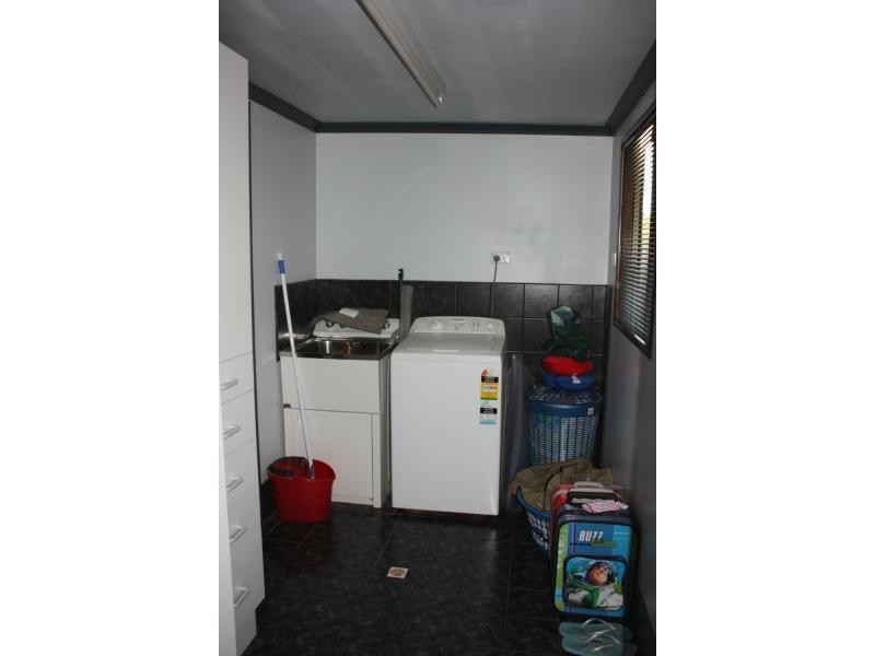 1 Hakea Way, Myall Grove Caravan Park, Roxby Downs SA 5725