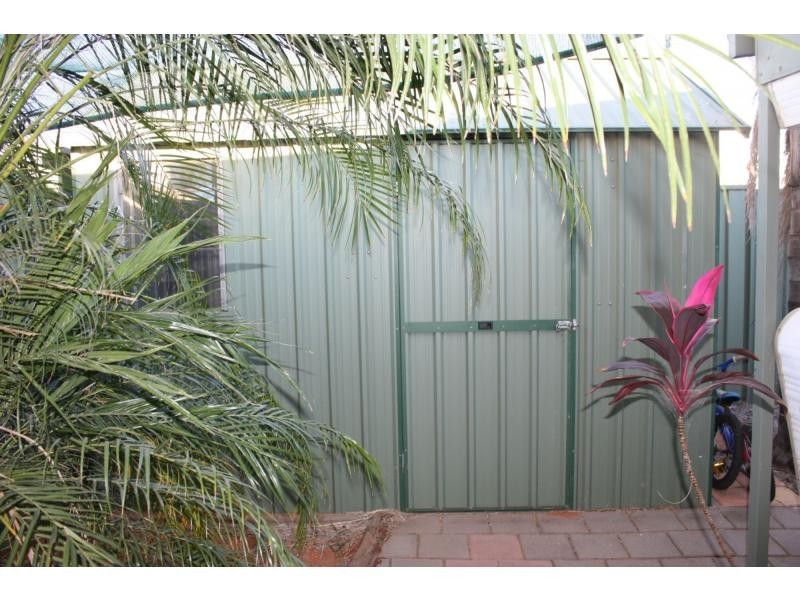 1 Hakea Way, Myall Grove Caravan Park, Roxby Downs SA 5725