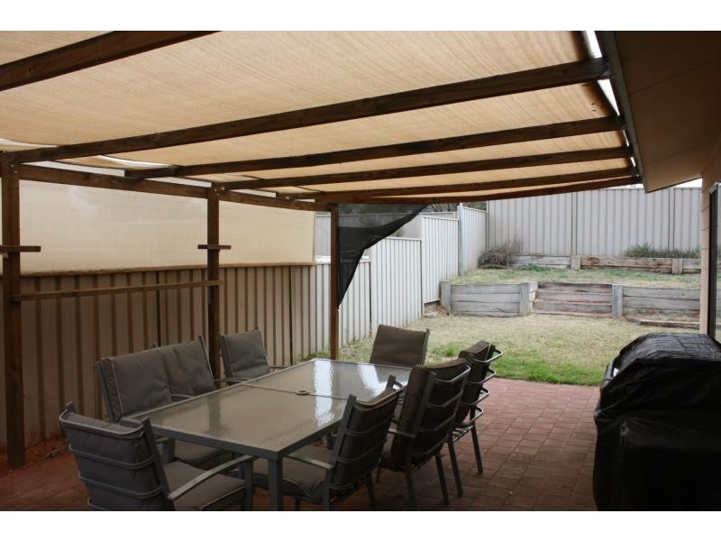 27A Finniss Street, Roxby Downs SA 5725