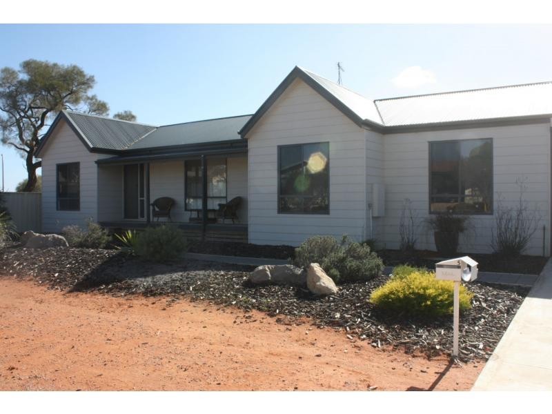 5 Tiliqua Crescent, Roxby Downs SA 5725