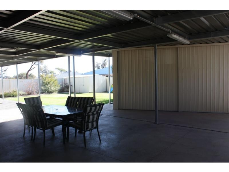 5 Tiliqua Crescent, Roxby Downs SA 5725