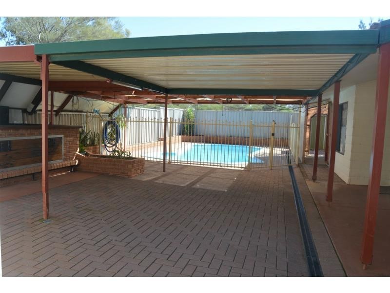 51 Pioneer Drive, Roxby Downs SA 5725
