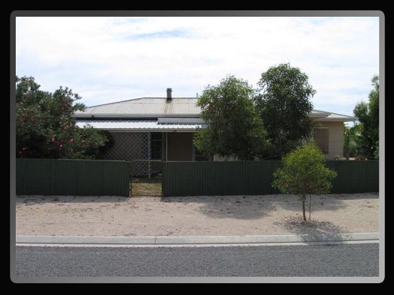 16 Emeu Street, Port Clinton SA 5570