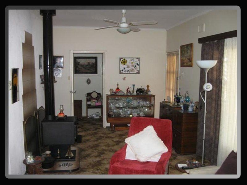 16 Emeu Street, Port Clinton SA 5570