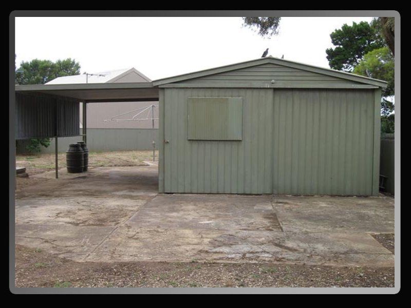 53 Main Street, Pine Point SA 5571