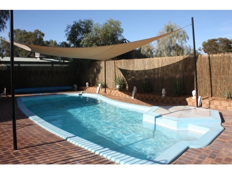 5 Pioneer Drive, Roxby Downs SA 5725