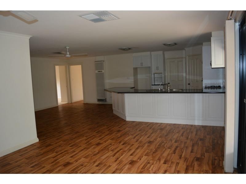21 Coolibah Drive, Roxby Downs SA 5725