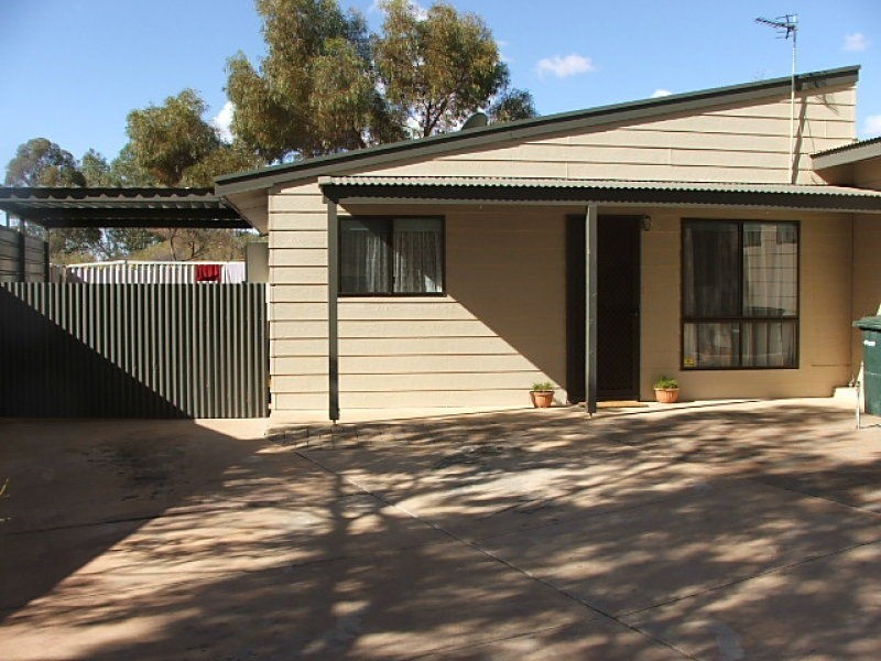 40 Bopeechee Street, Roxby Downs SA 5725