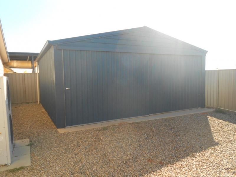 5 Maireana Circuit, Roxby Downs SA 5725