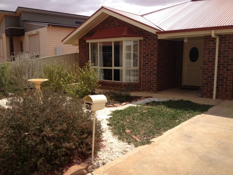 25 Coolibah Drive, Roxby Downs SA 5725