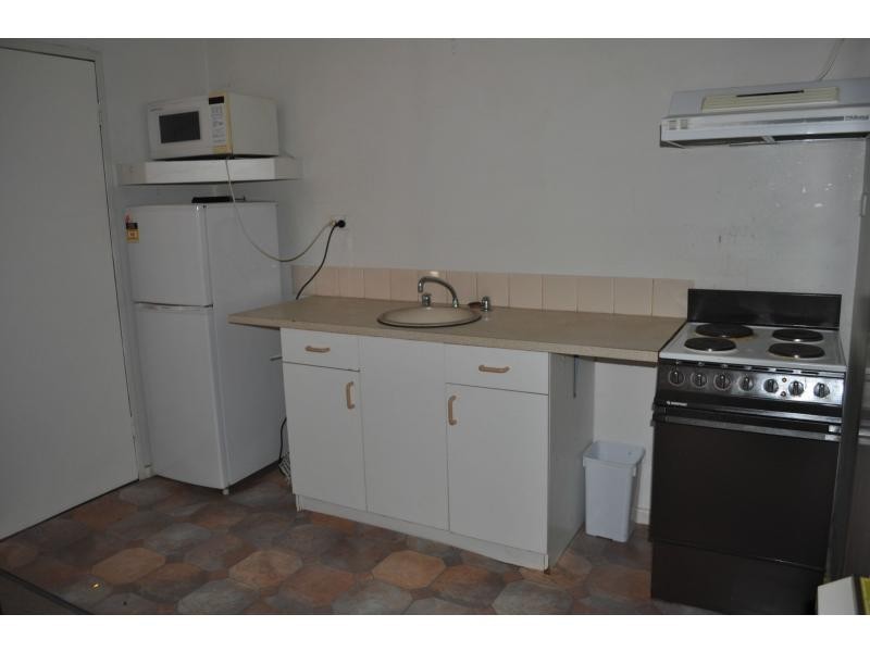 Unit 7/6-8 Kennebery Crescent, Roxby Downs SA 5725