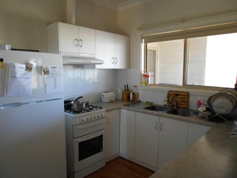 10 Bolami Street, Roxby Downs SA 5725