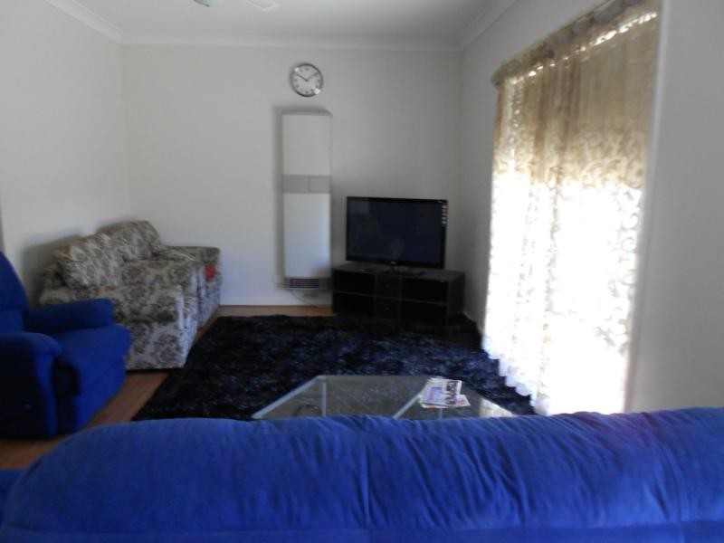 10 Bolami Street, Roxby Downs SA 5725