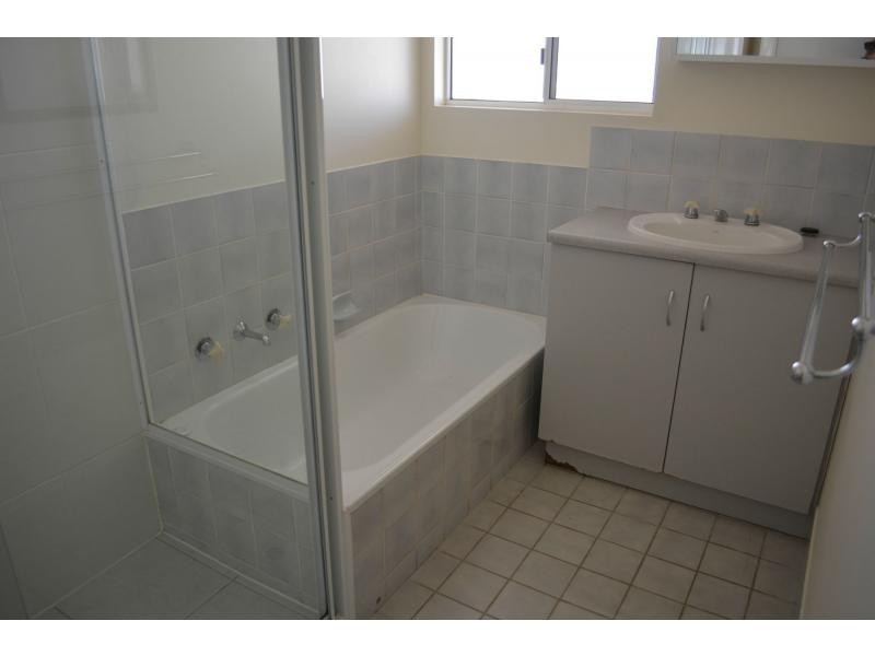 22 Irrapatana Street, Roxby Downs SA 5725