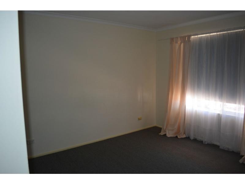 22 Irrapatana Street, Roxby Downs SA 5725