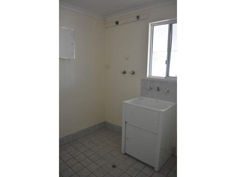 22 Irrapatana Street, Roxby Downs SA 5725