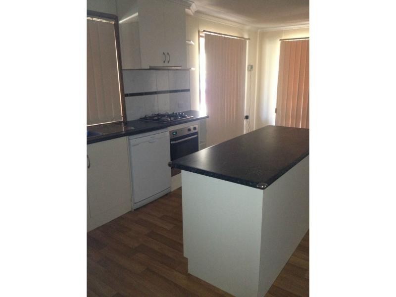 4A Gregory Street, Roxby Downs SA 5725